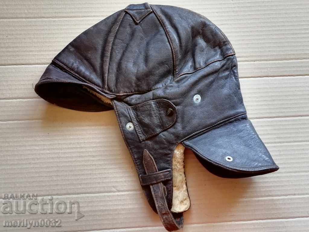 Delivery of German Parachute Bonnet Motorcycle Leather Helmet Wehrmacht Delivery of German Parachute Bonnet Motorcycle Leather Helmet Wehrmacht