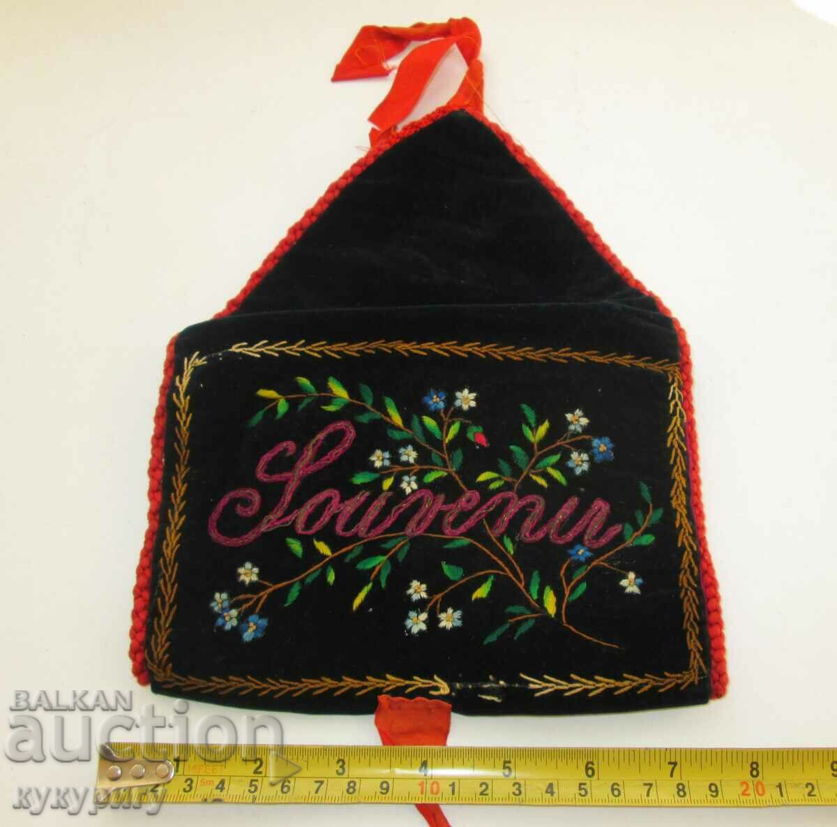 Delivery of Old embroidery on velvet with silk wallet Delivery of Old embroidery on velvet with silk wallet