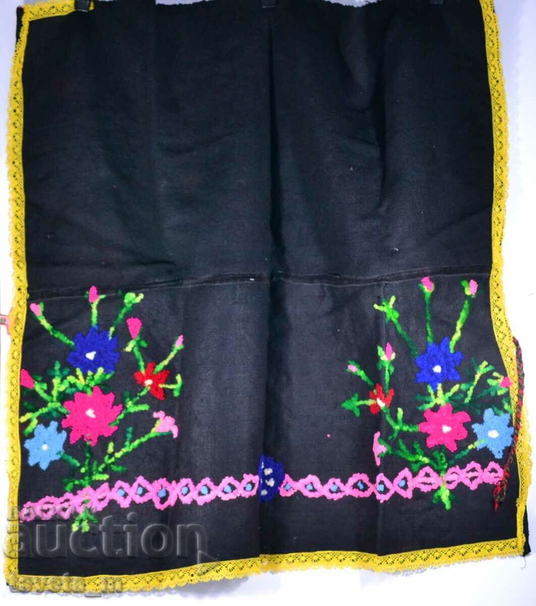 WOOLEN APRON FOR FOLK COSTUME WITH FAUCET EMBROIDERY