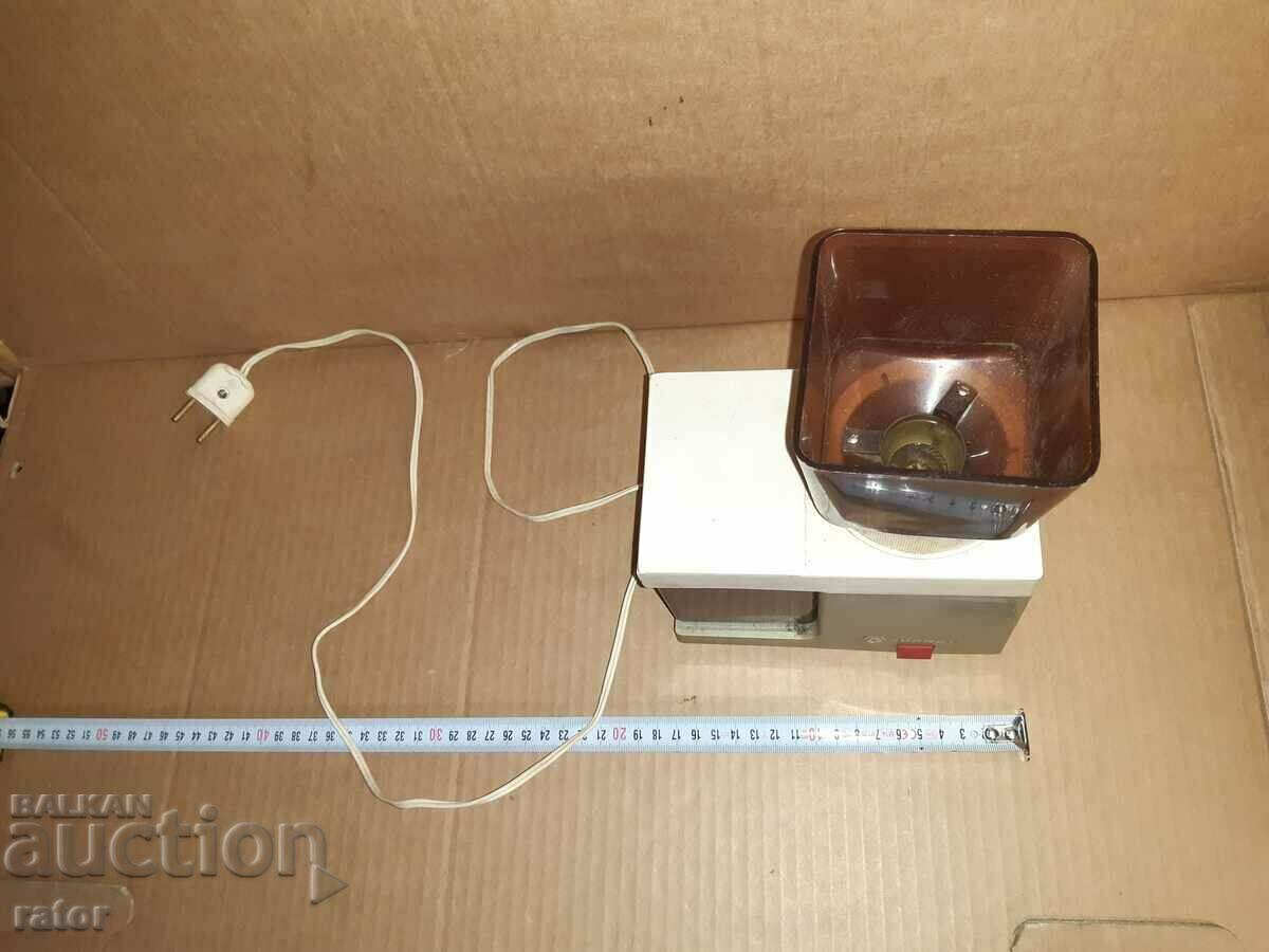 Παλαιός ηλεκτρικός μύλος καφέ AROMAT - ΕΣΣΔ με τιμή 18.00 BGN | € 9.20 Παλαιός ηλεκτρικός μύλος καφέ AROMAT - ΕΣΣΔ με τιμή 18.00 BGN | € 9.20