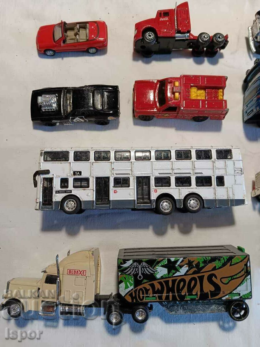 A large lot of metal cars with price 15.00 BGN | € 7.67 A large lot of metal cars with price 15.00 BGN | € 7.67