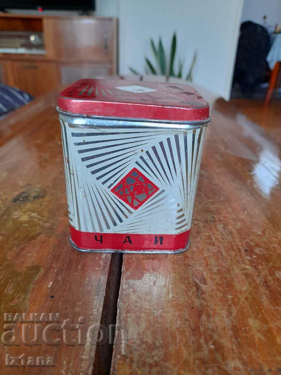 Auction An old box of Georgian tea Auction An old box of Georgian tea