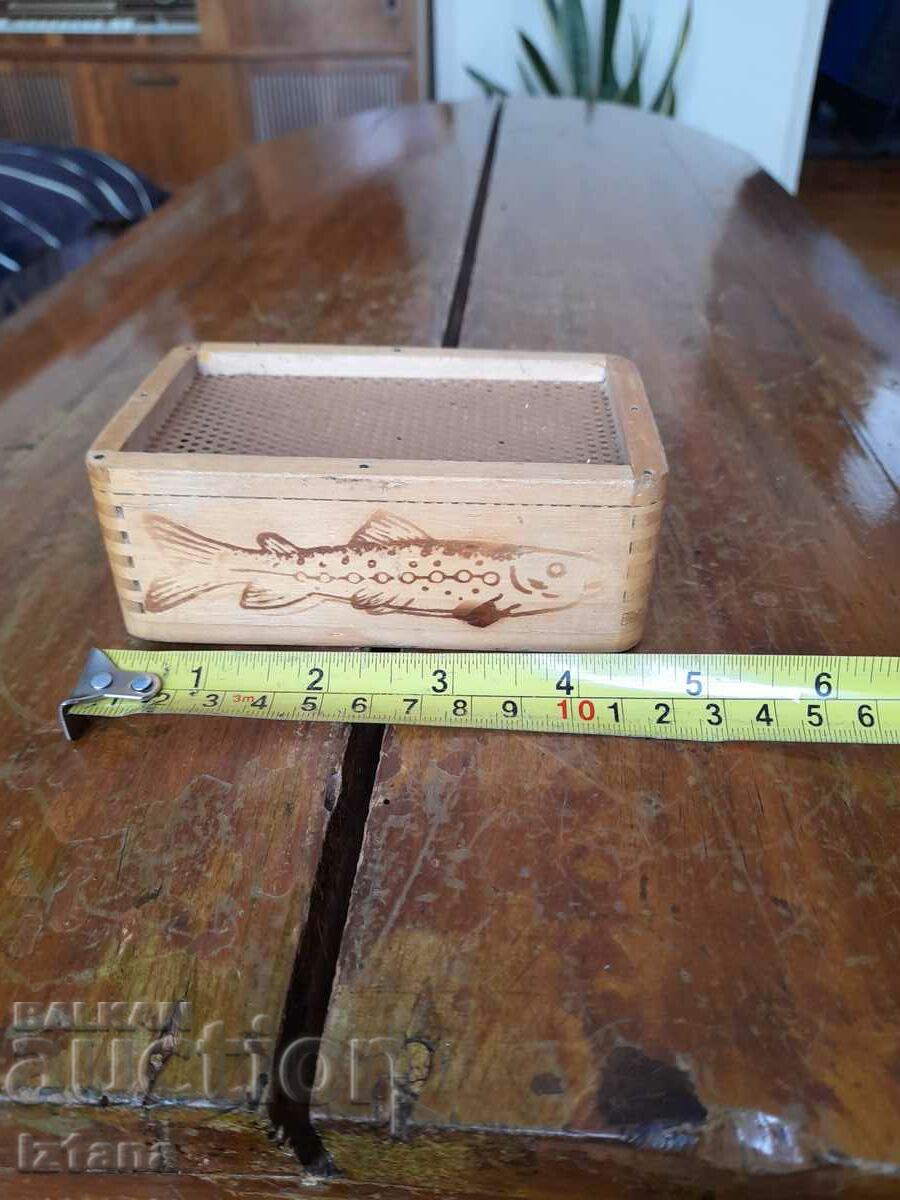 Auction  Old fishing bait box
