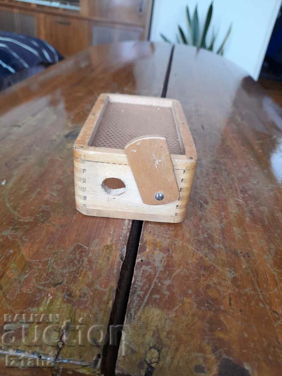 Old fishing bait box - 5