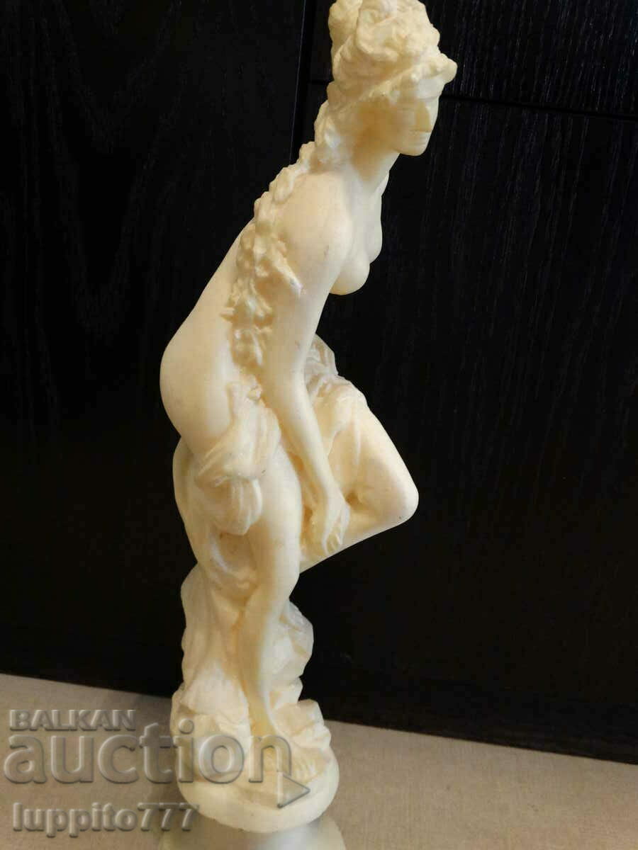 Auction Sculpture Antique female body handmade plaster and resin Auction Sculpture Antique female body handmade plaster and resin