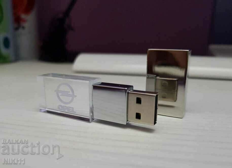 Licitație Flash flash de 32 GB Opel, Opel