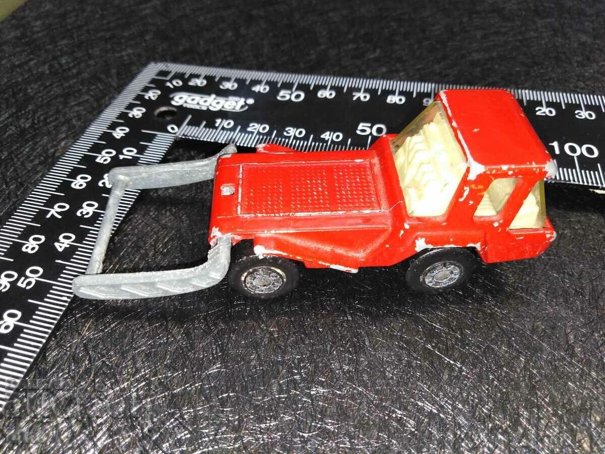 1976 MATCHBOX- ENGLAND, toy, toys with price 10.00 BGN | € 5.11 1976 MATCHBOX- ENGLAND, toy, toys with price 10.00 BGN | € 5.11
