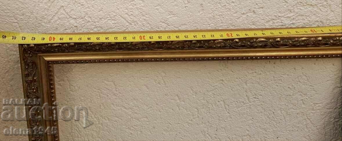 A picture frame with price 50.00 BGN | € 25.56 A picture frame with price 50.00 BGN | € 25.56