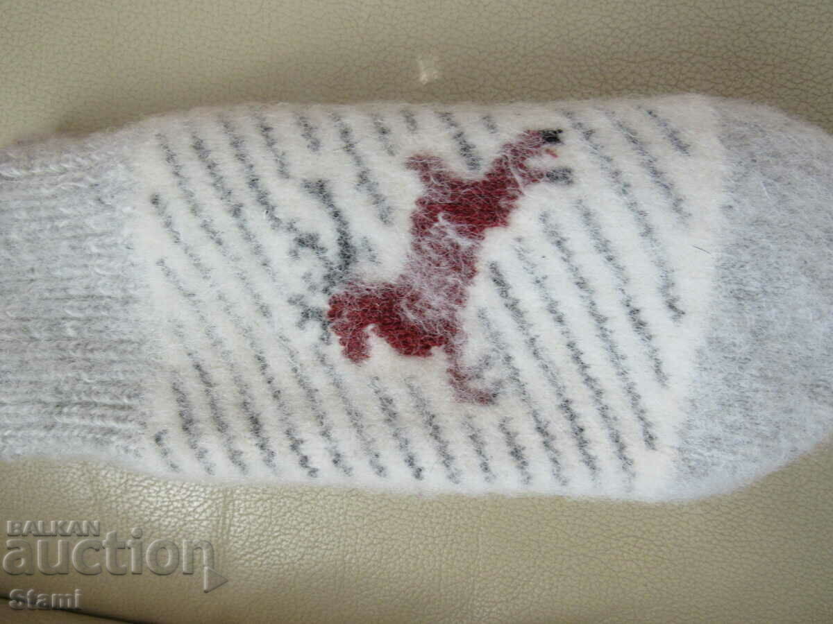 Аукцион Плетени дамски ръкавици с един пръст Воронежка коза, Русия Аукцион Плетени дамски ръкавици с един пръст Воронежка коза, Русия