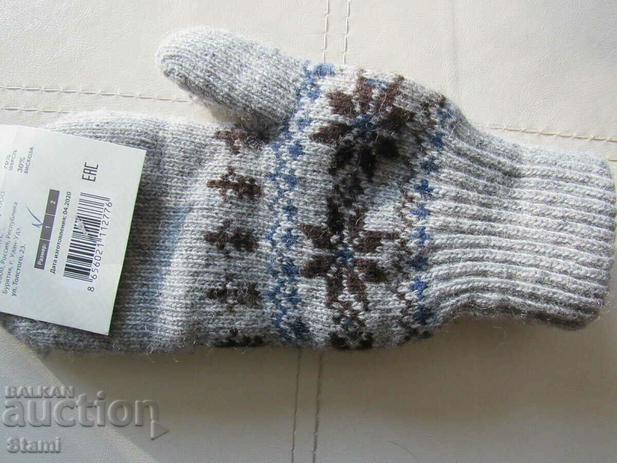 Machine-Knitted Wool One-Finger Alpine Gloves with price 28.00 BGN | € 14.32