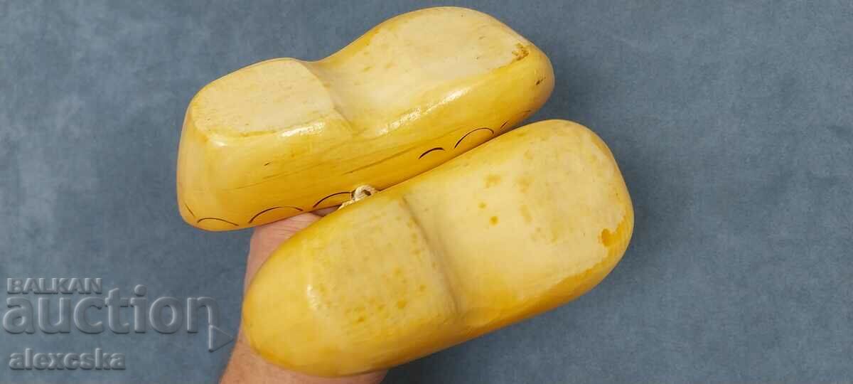 Аукцион Дървени обувки - Холандия Аукцион Дървени обувки - Холандия