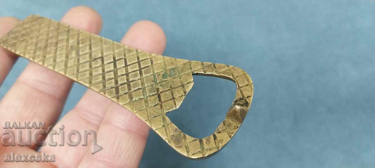 Доставка на Стара отварачка - Швеция Доставка на Стара отварачка - Швеция