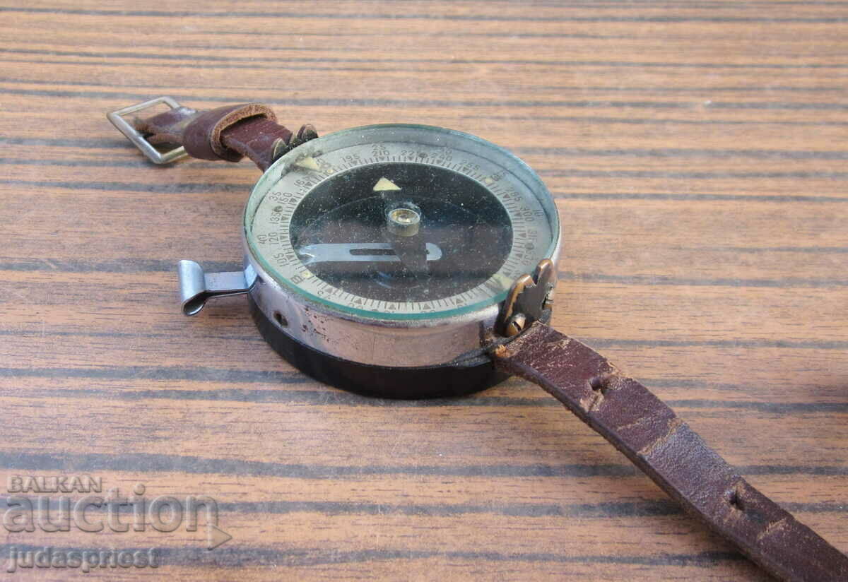 Παράδοση Ρωσική Σοβιετική στρατιωτική πυξίδα χειρός Β' Παγκοσμίου Πολέμου Παράδοση Ρωσική Σοβιετική στρατιωτική πυξίδα χειρός Β' Παγκοσμίου Πολέμου