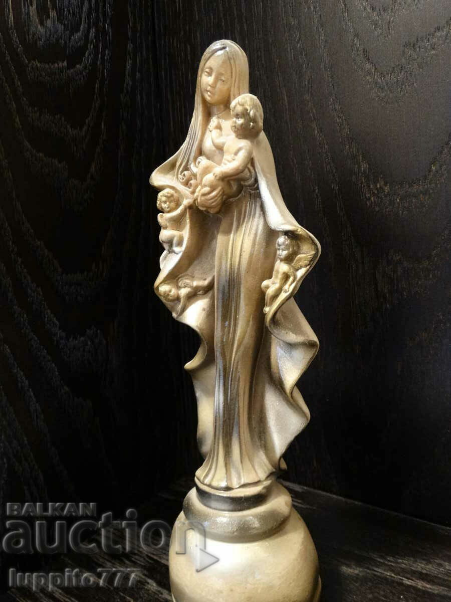 Auction Statuette of the Madonna and Child Auction Statuette of the Madonna and Child