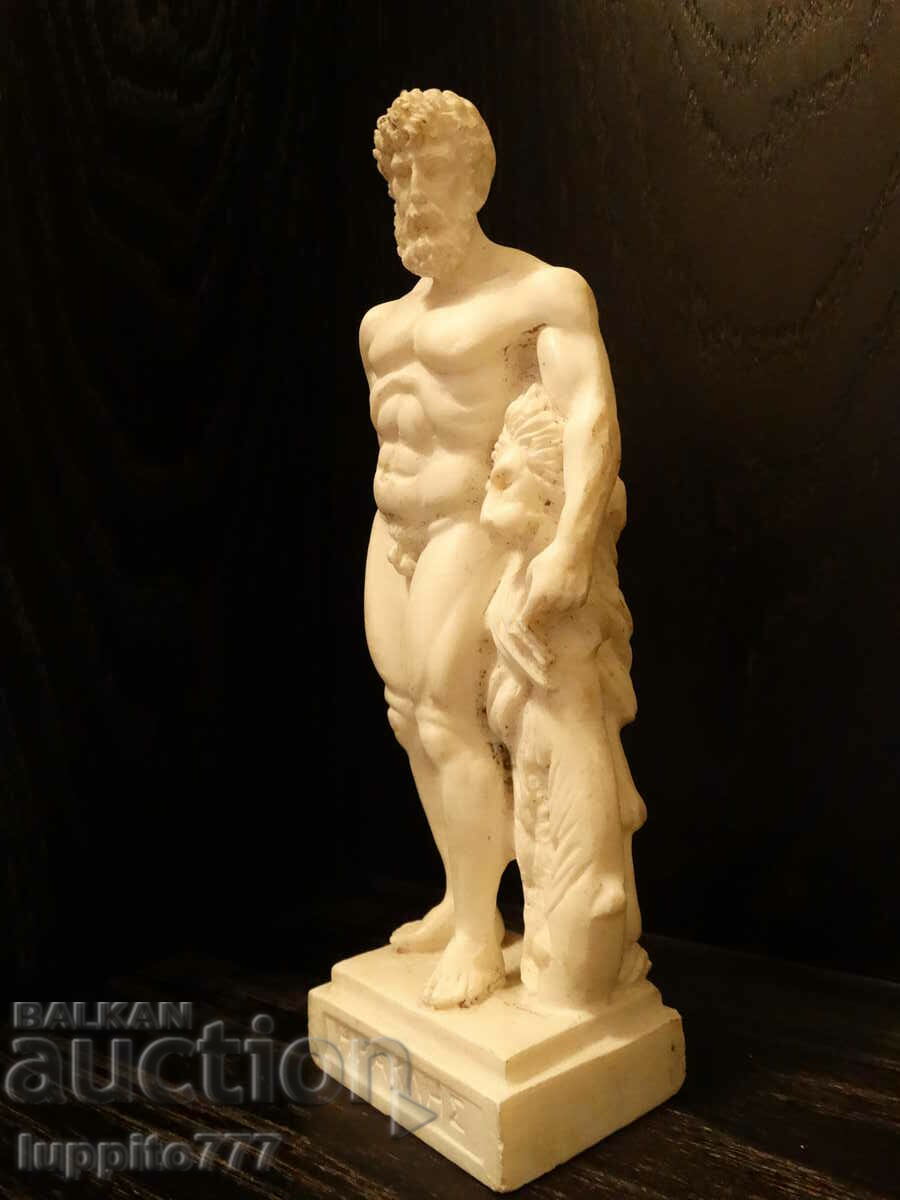 Auction Hercules statuette Auction Hercules statuette