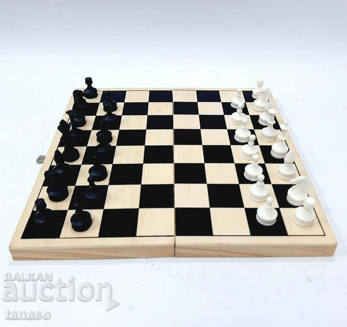 Auction Preserved chessboard set (8.4) Auction Preserved chessboard set (8.4)