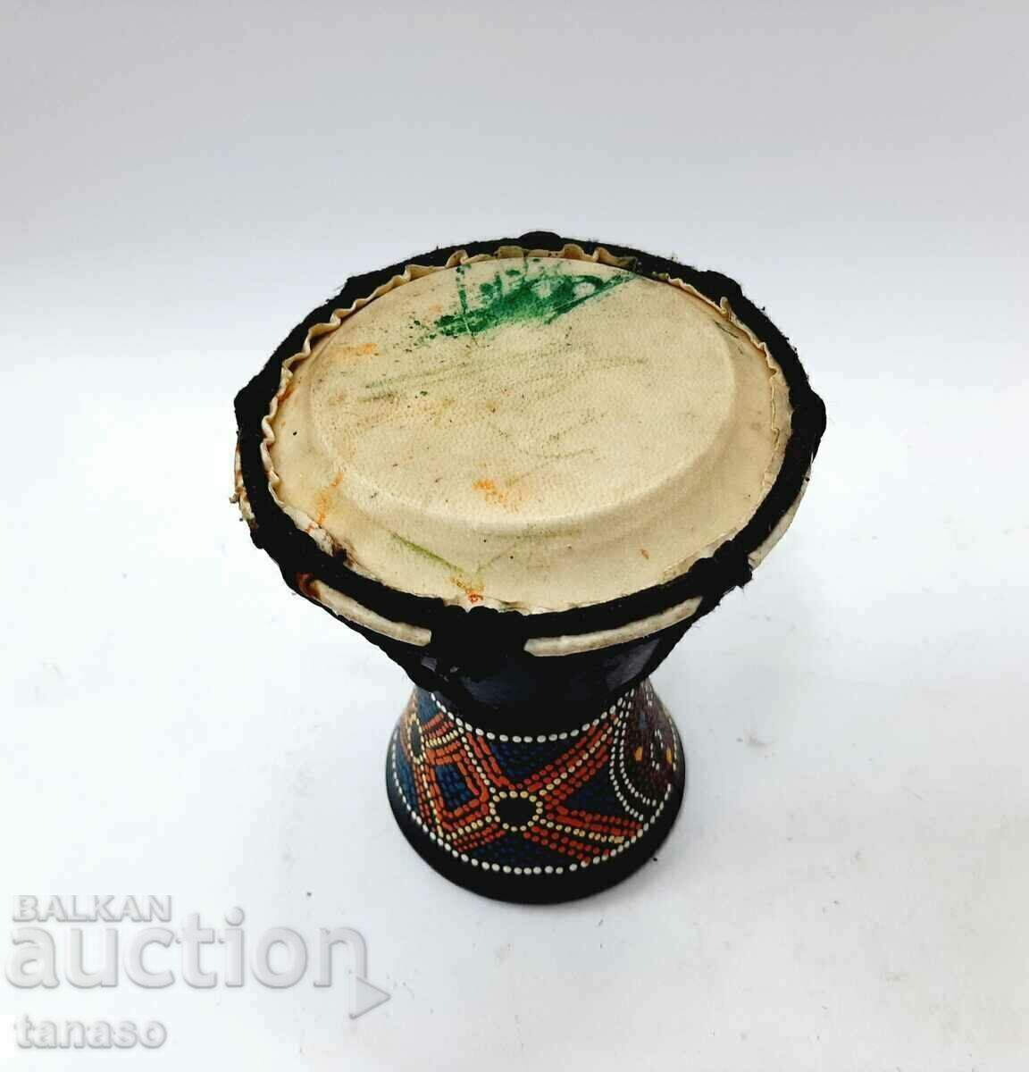 Licitație Tambal vechi, djembe african (8.1)