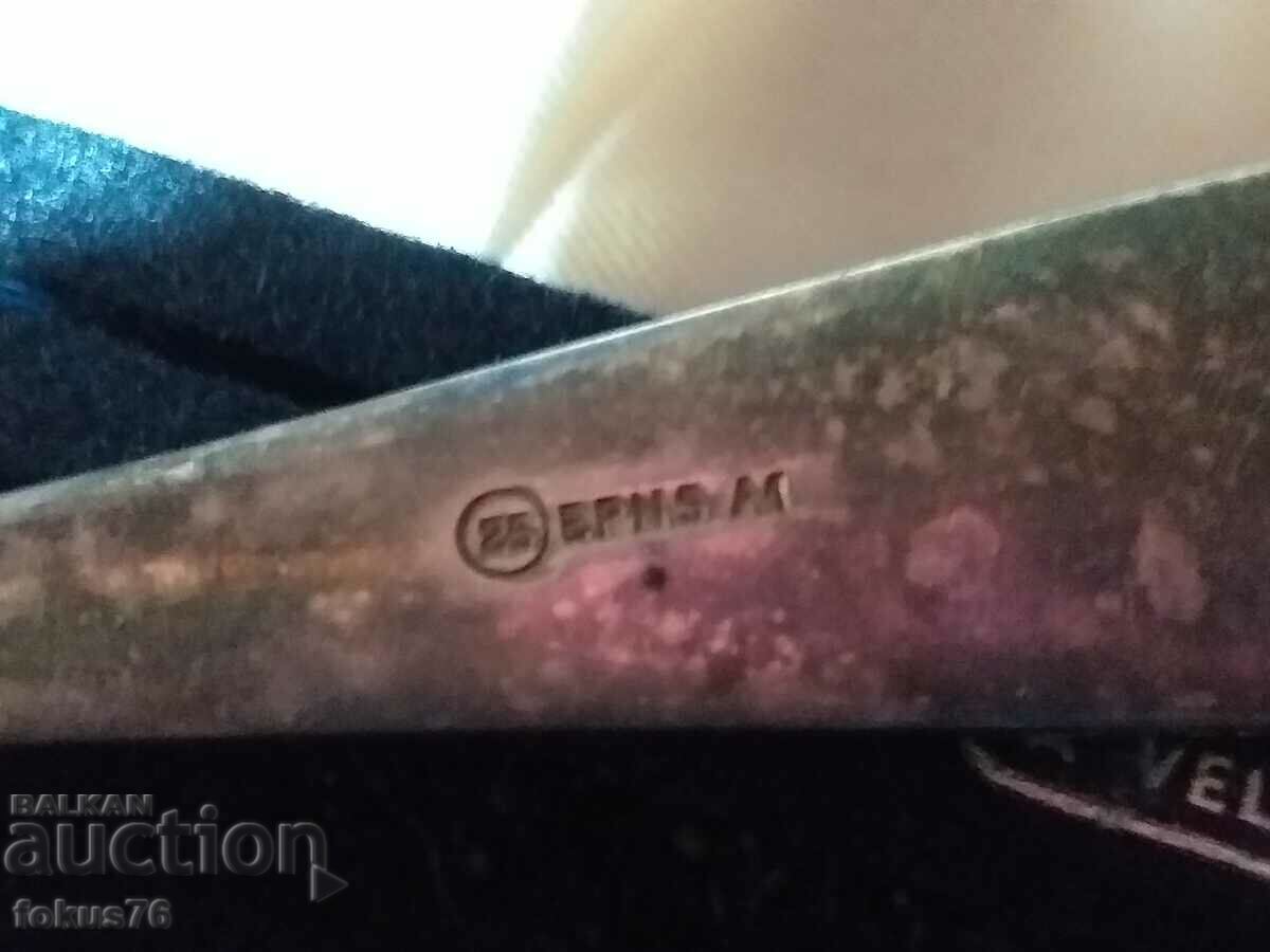 Delivery of Set of old silver plated English spoons in a box Delivery of Set of old silver plated English spoons in a box