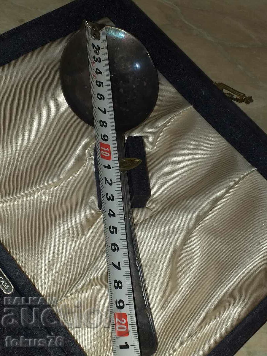 Set of old silver plated English spoons in a box - 6 Set of old silver plated English spoons in a box - 6