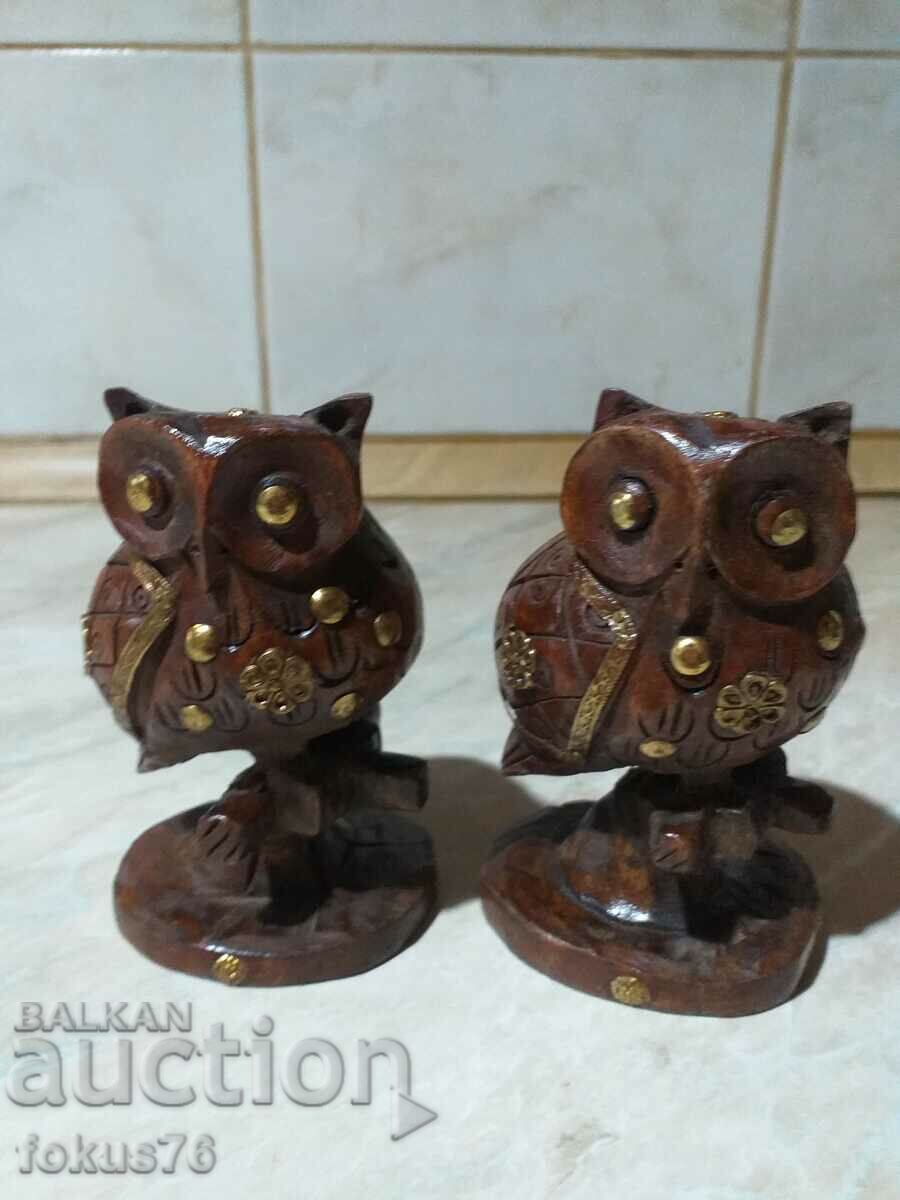 Delivery of Lot of wood and brass owl bats Delivery of Lot of wood and brass owl bats