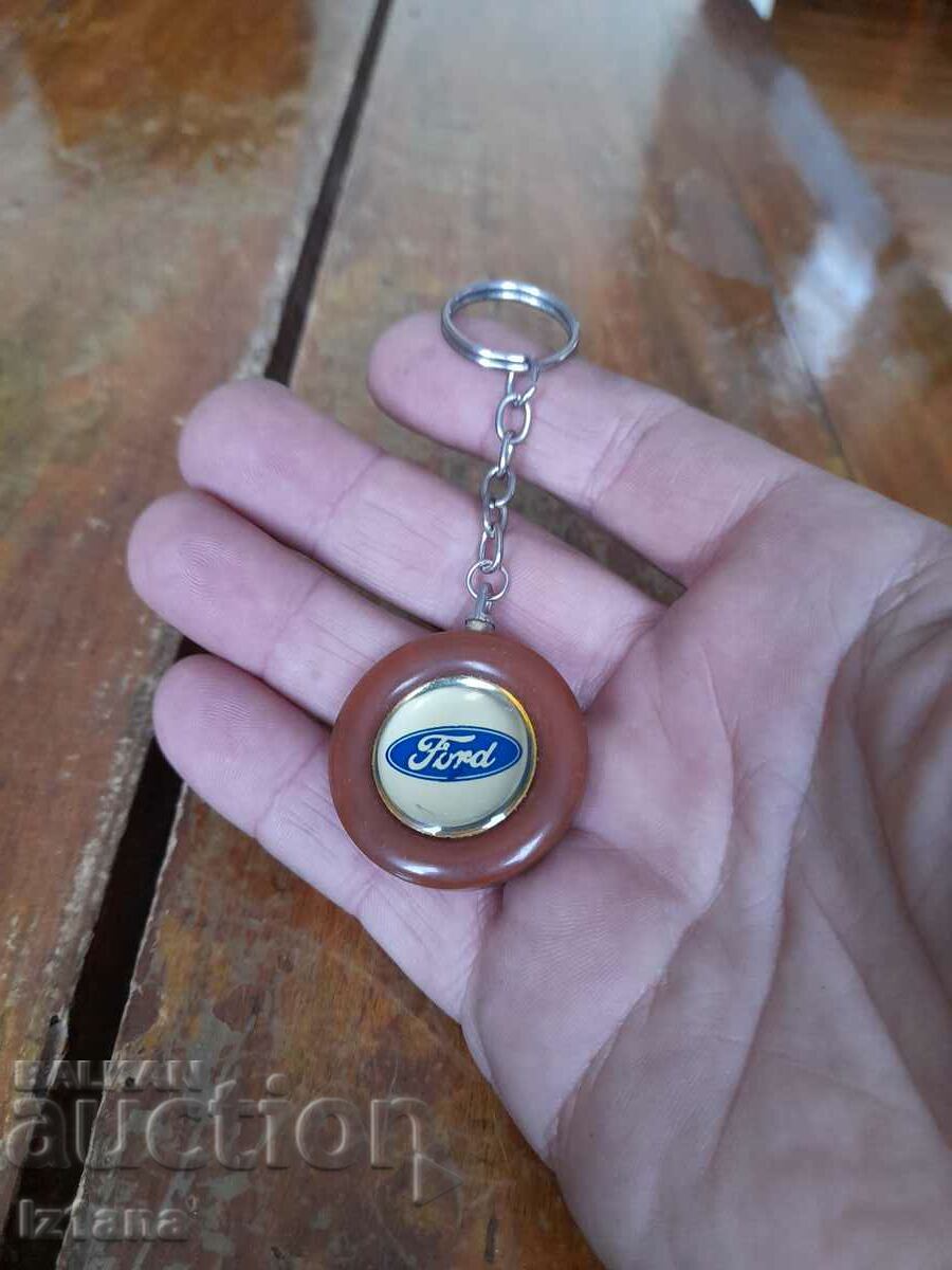 Breloc Ford vechi cu preț 15.00 BGN | € 7.67