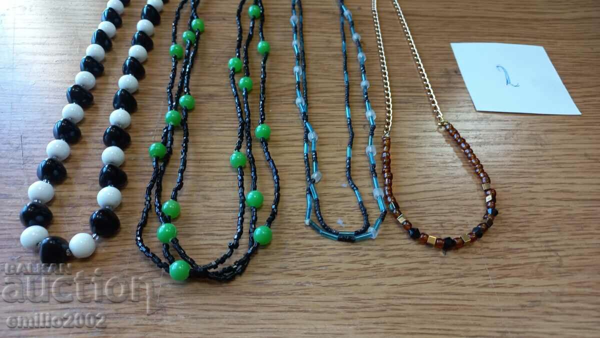 Jewelery and ornaments lot 02 with price 9.00 BGN | € 4.60 Jewelery and ornaments lot 02 with price 9.00 BGN | € 4.60