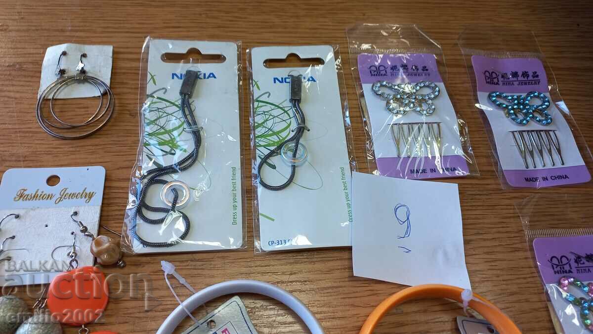 Delivery of Jewelery and ornaments lot 09 Delivery of Jewelery and ornaments lot 09