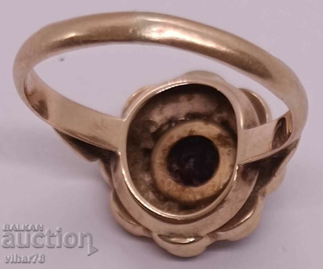 14K GOLD RING WITH GARNET - 7 14K GOLD RING WITH GARNET - 7