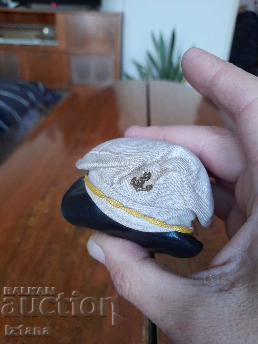 Licitație Păpușă veche, marinar Licitație Păpușă veche, marinar