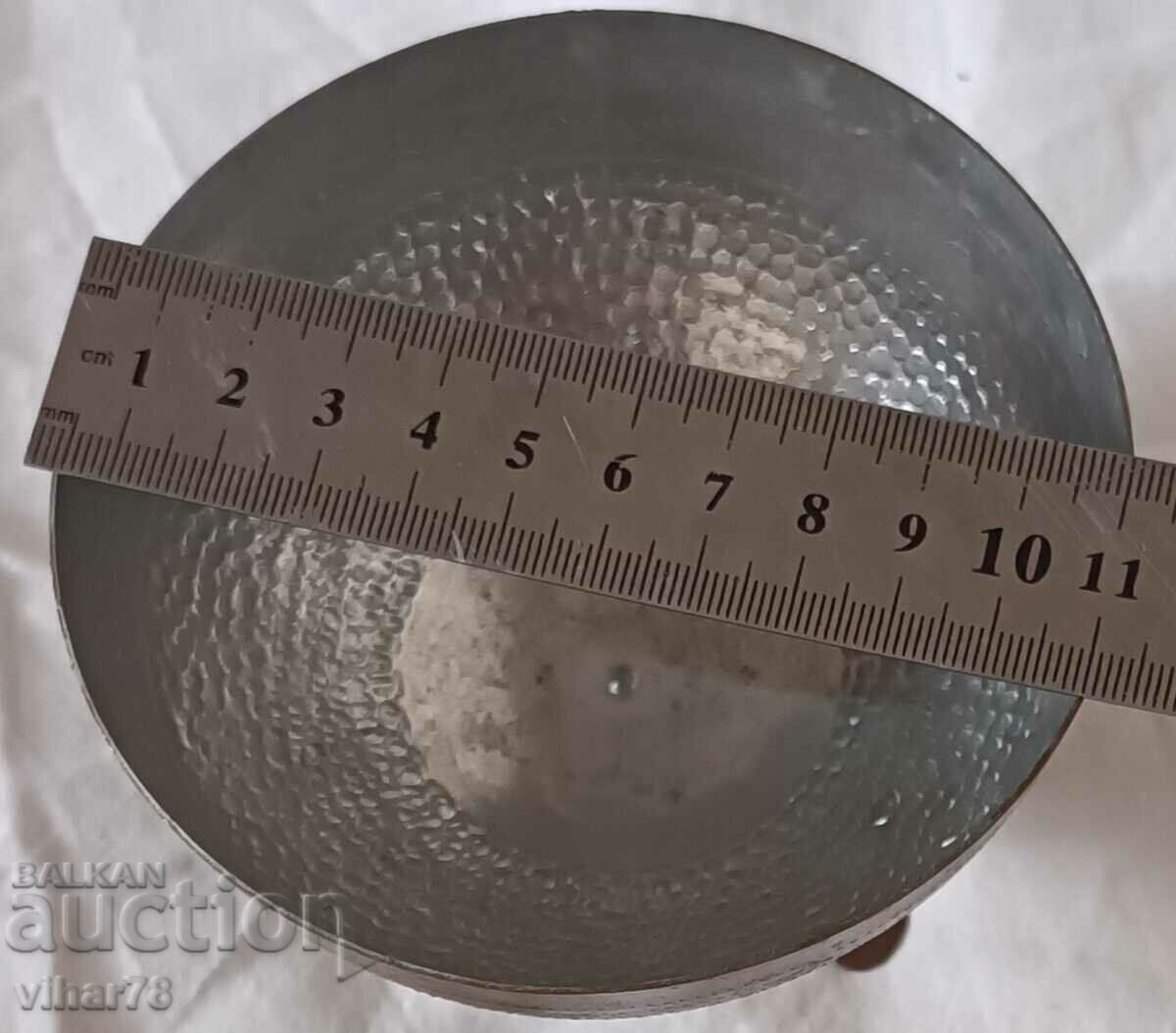 χάλκινο δοχείο-κύπελλο - 6 χάλκινο δοχείο-κύπελλο - 6