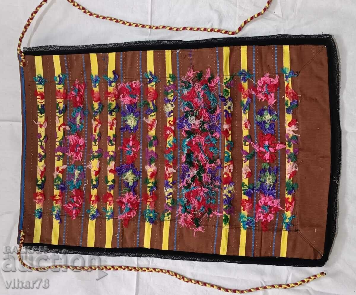 An apron - 6 An apron - 6