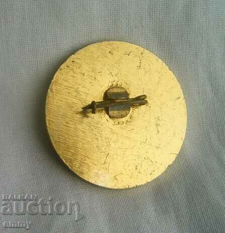 Alpinism badge-Annapurna 86, Bulgarian Himalayan expedition with price 2.50 BGN | € 1.28 Alpinism badge-Annapurna 86, Bulgarian Himalayan expedition with price 2.50 BGN | € 1.28