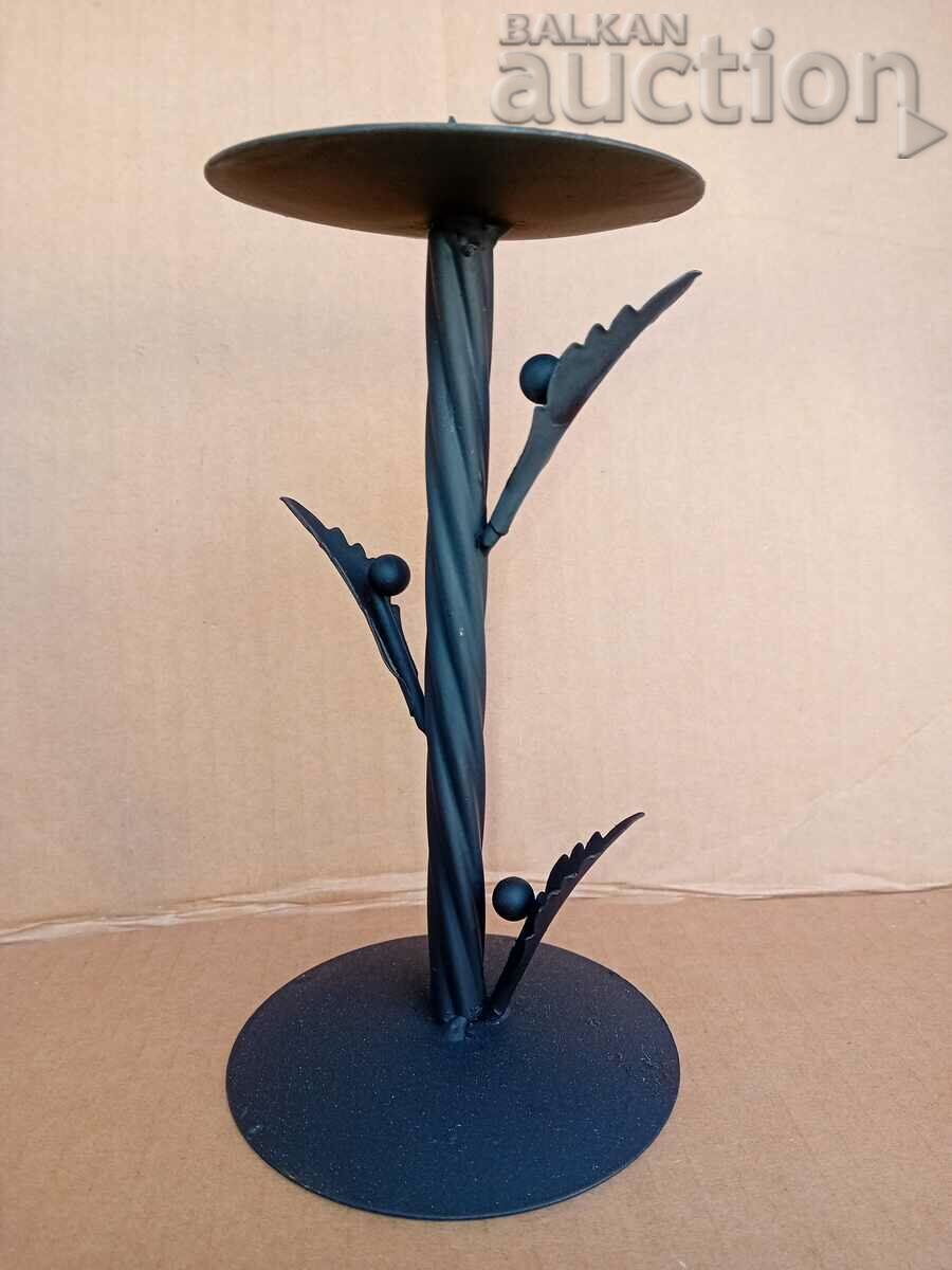Antique iron handmade candle holder lamp with price 21.00 BGN | € 10.74 Antique iron handmade candle holder lamp with price 21.00 BGN | € 10.74