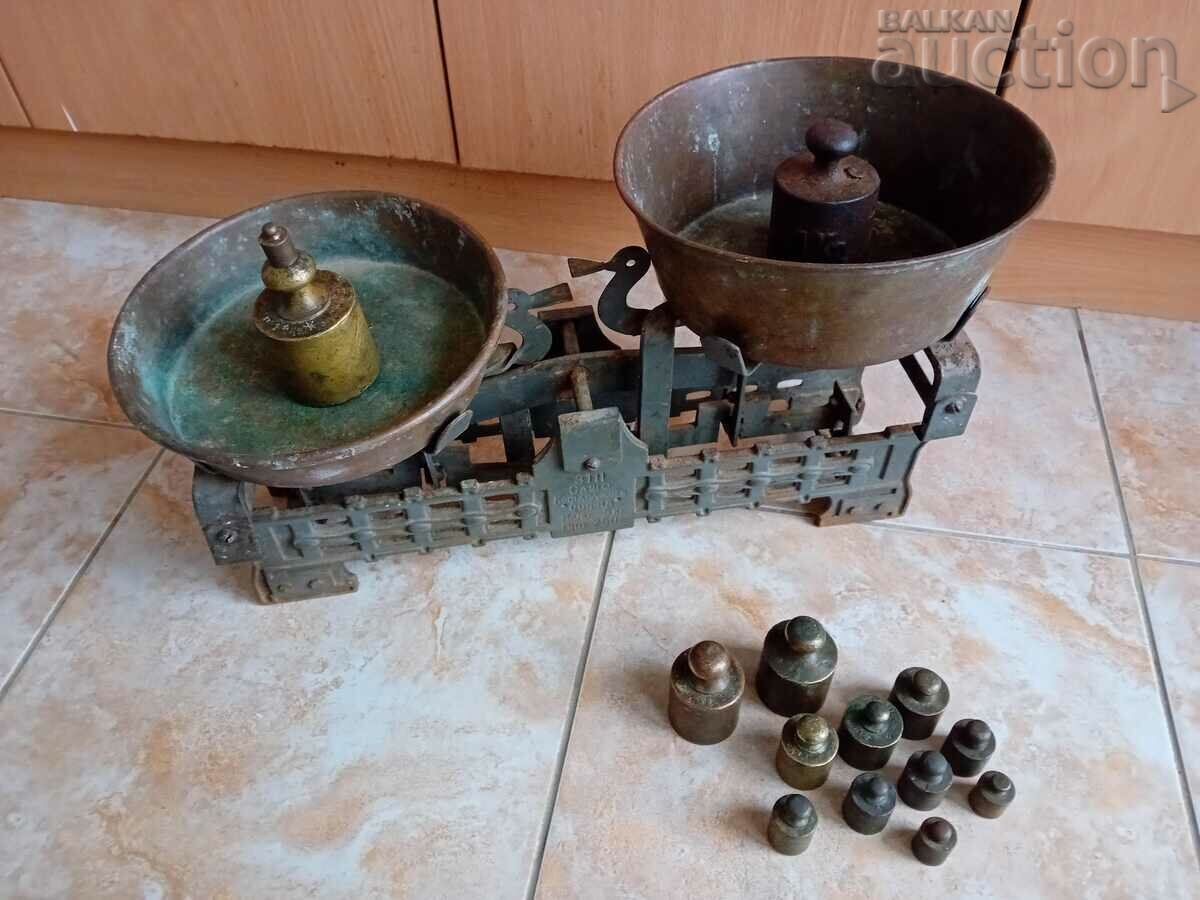 Delivery of vintage working commercial scale from the 1960s with 14 weights