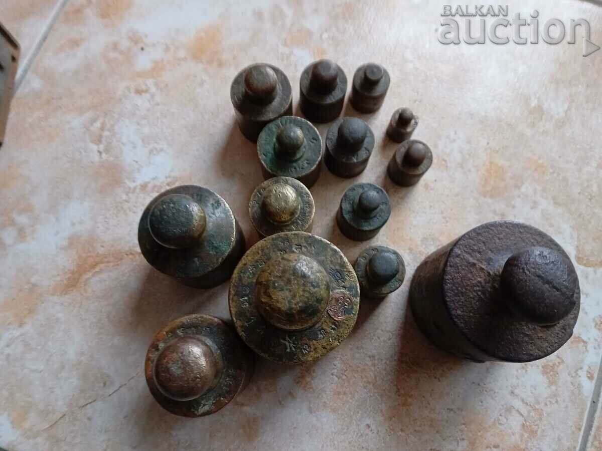 vintage working commercial scale from the 1960s with 14 weights - 6