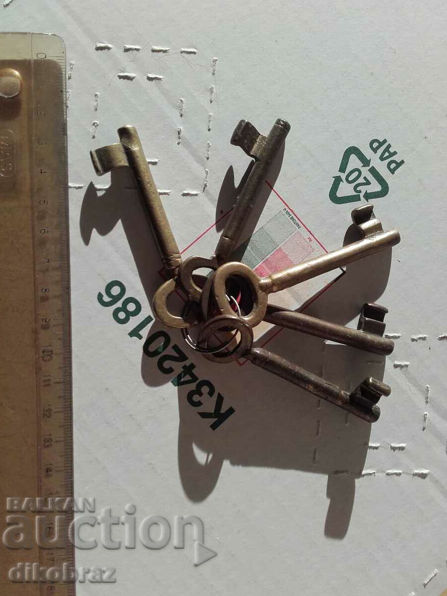 5 τεμάχια παλιά ορειχάλκινα κλειδιά της Soca για κλειδαριές πόρτας