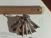 6 броя стари  ключове от соца за брави за врати