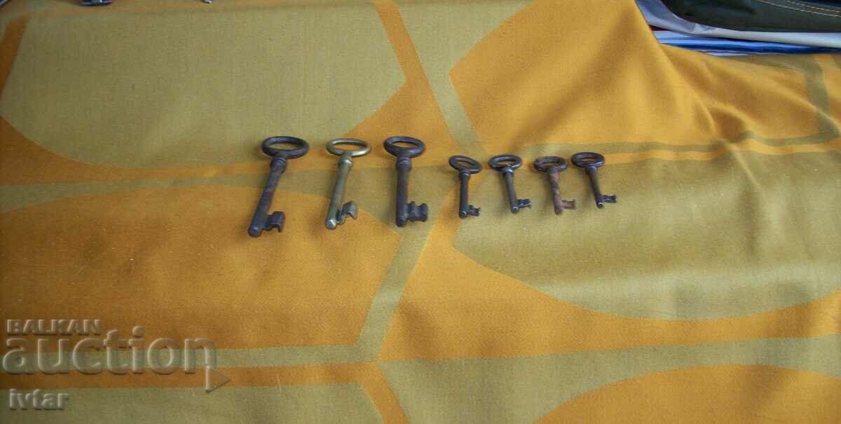 Auction Lot of old keys - 3 Auction Lot of old keys - 3