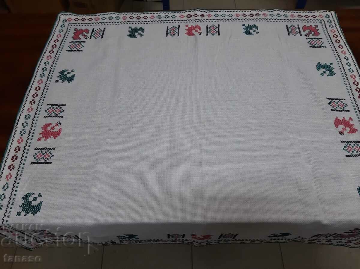 Delivery of Old hand-embroidered plaid tablecloth(15.4) Delivery of Old hand-embroidered plaid tablecloth(15.4)
