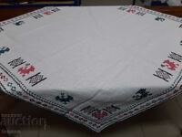 Old hand-embroidered plaid tablecloth(15.4)