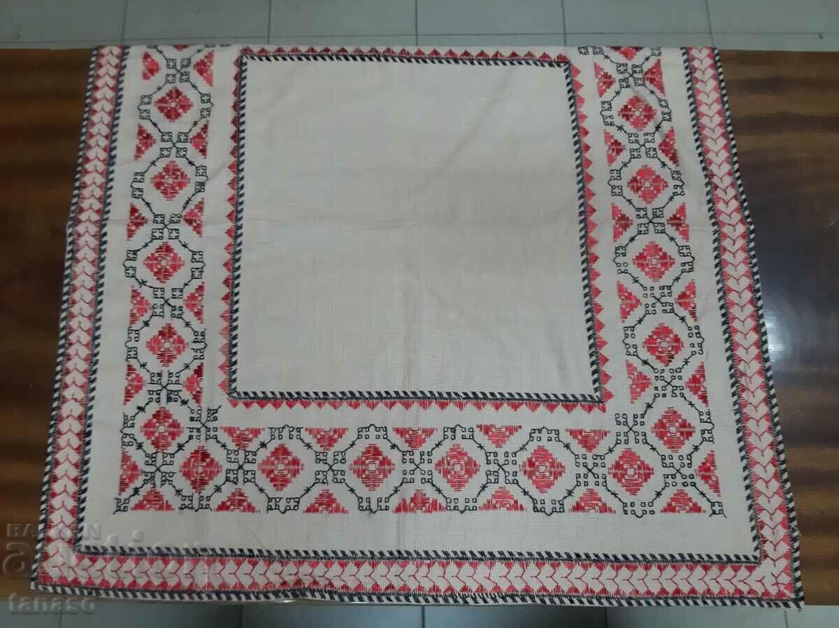 Old hand-embroidered plaid tablecloth(15.4) with price 35.00 BGN | € 17.90 Old hand-embroidered plaid tablecloth(15.4) with price 35.00 BGN | € 17.90
