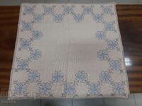 Old hand-embroidered plaid tablecloth(15.4)