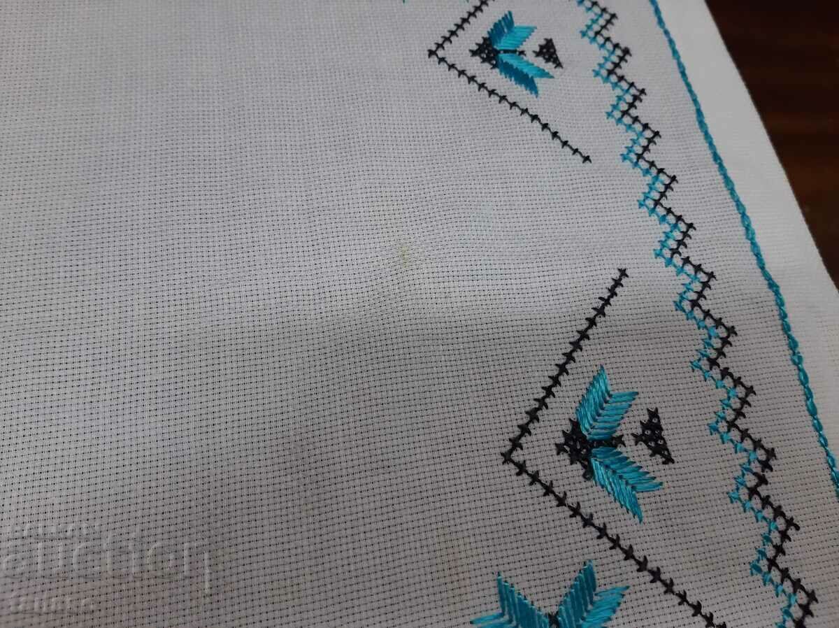 Old hand-embroidered plaid tablecloth(15.4) - 6 Old hand-embroidered plaid tablecloth(15.4) - 6
