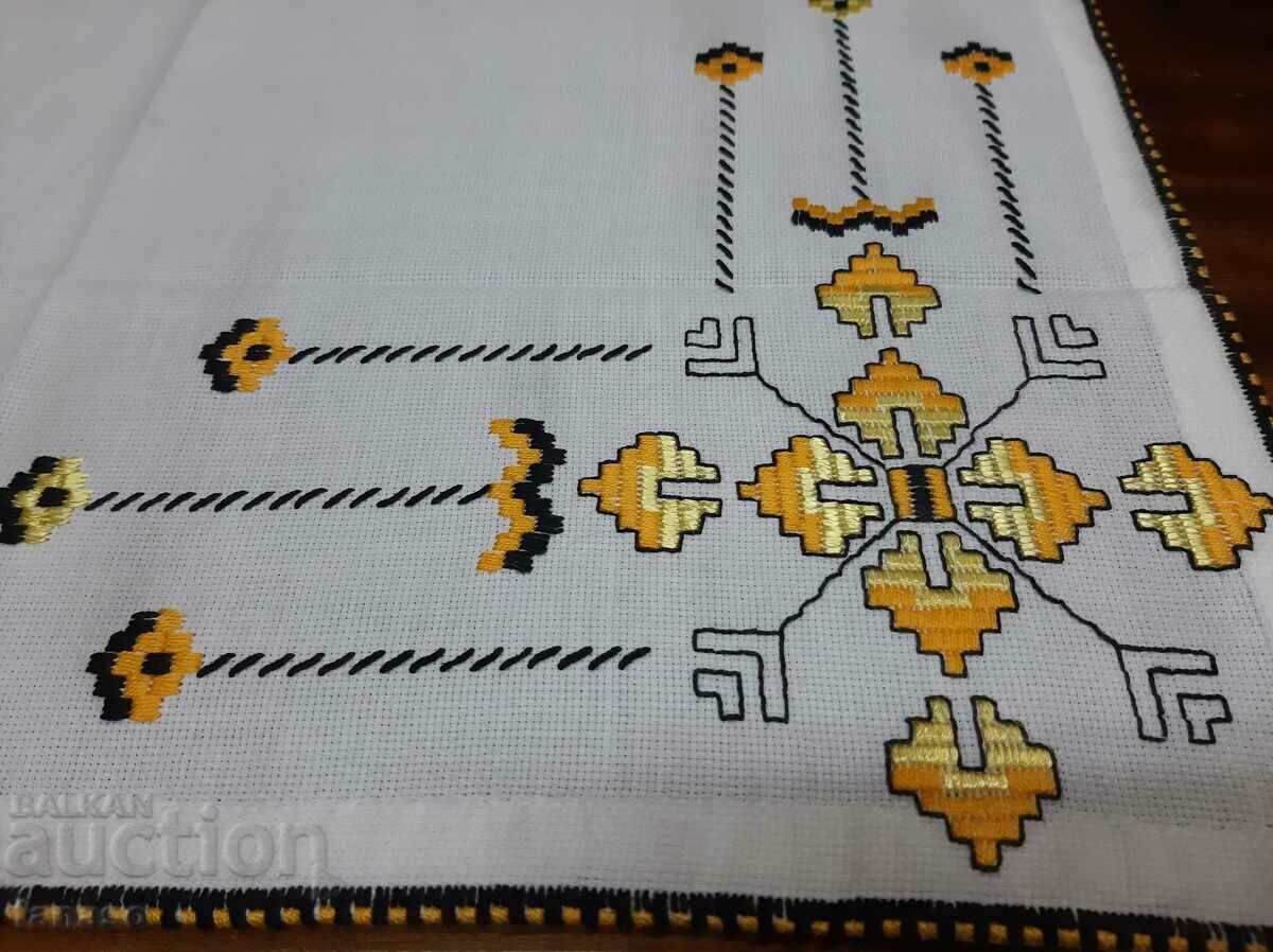 Old hand-embroidered plaid tablecloth(15.4) - 5