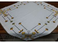 Old hand-embroidered plaid tablecloth(15.4)