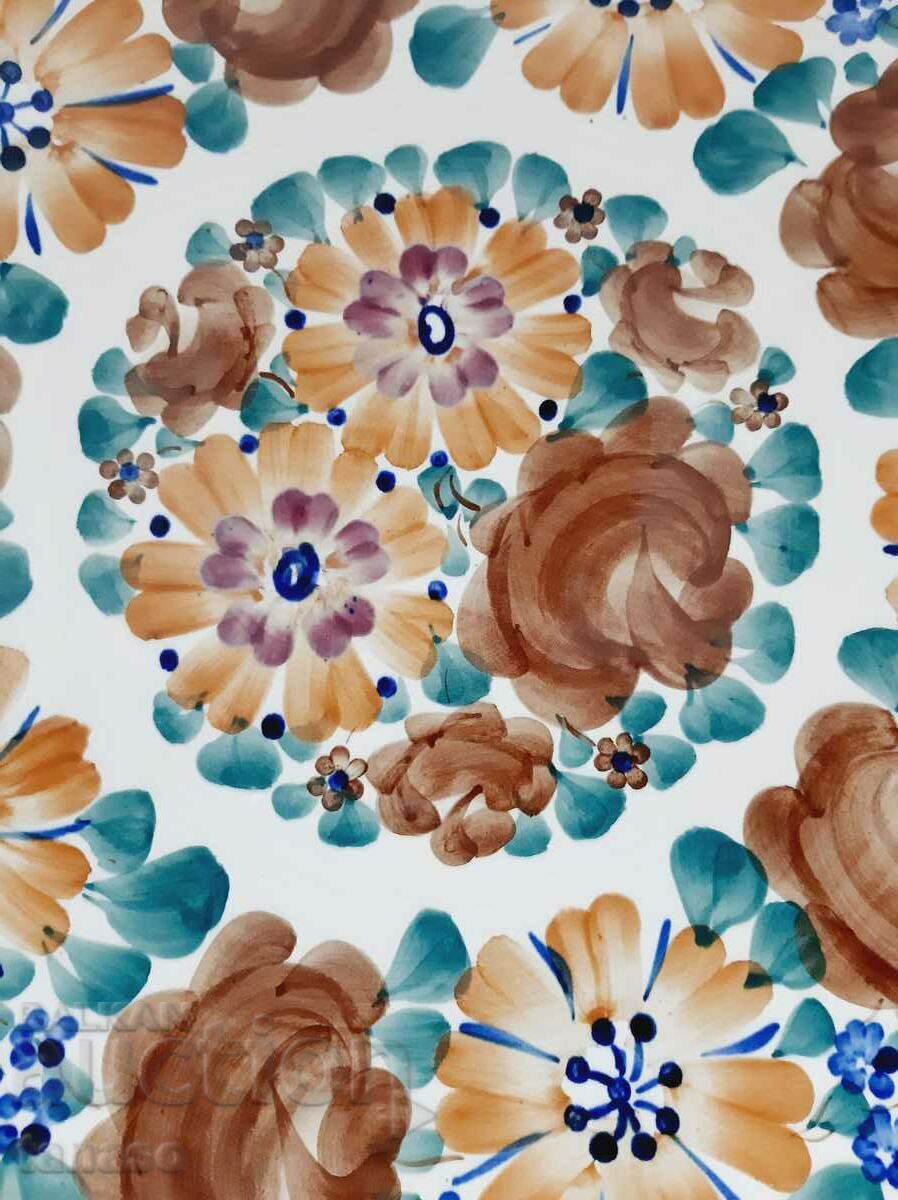 Μεγάλη κεραμική πλάκα τοίχου ζωγραφισμένη στο χέρι (6.2) με τιμή 45.00 BGN | € 23.01 Μεγάλη κεραμική πλάκα τοίχου ζωγραφισμένη στο χέρι (6.2) με τιμή 45.00 BGN | € 23.01