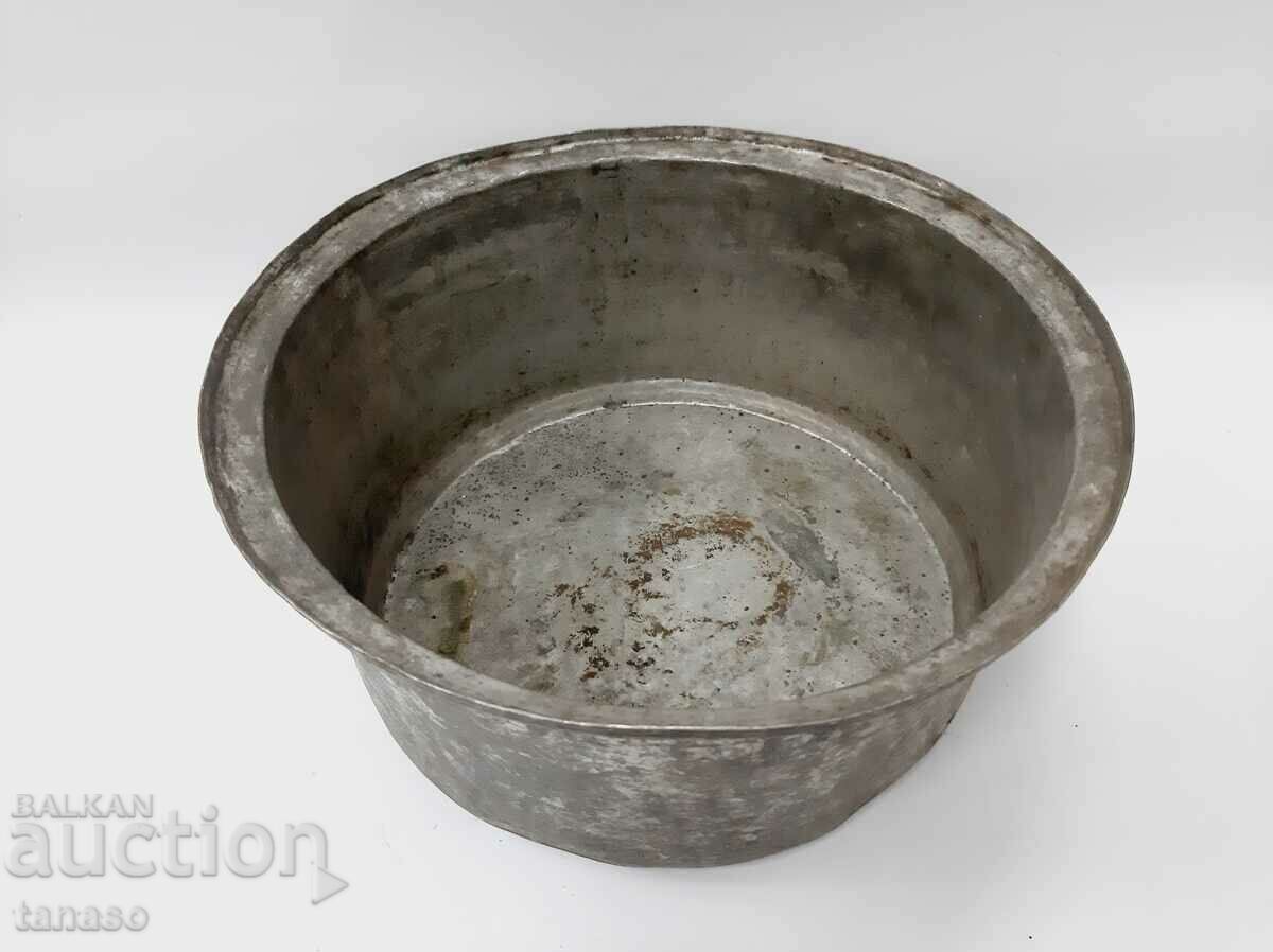 Old tinned copper pot(4.3) with price 50.00 BGN | € 25.56 Old tinned copper pot(4.3) with price 50.00 BGN | € 25.56