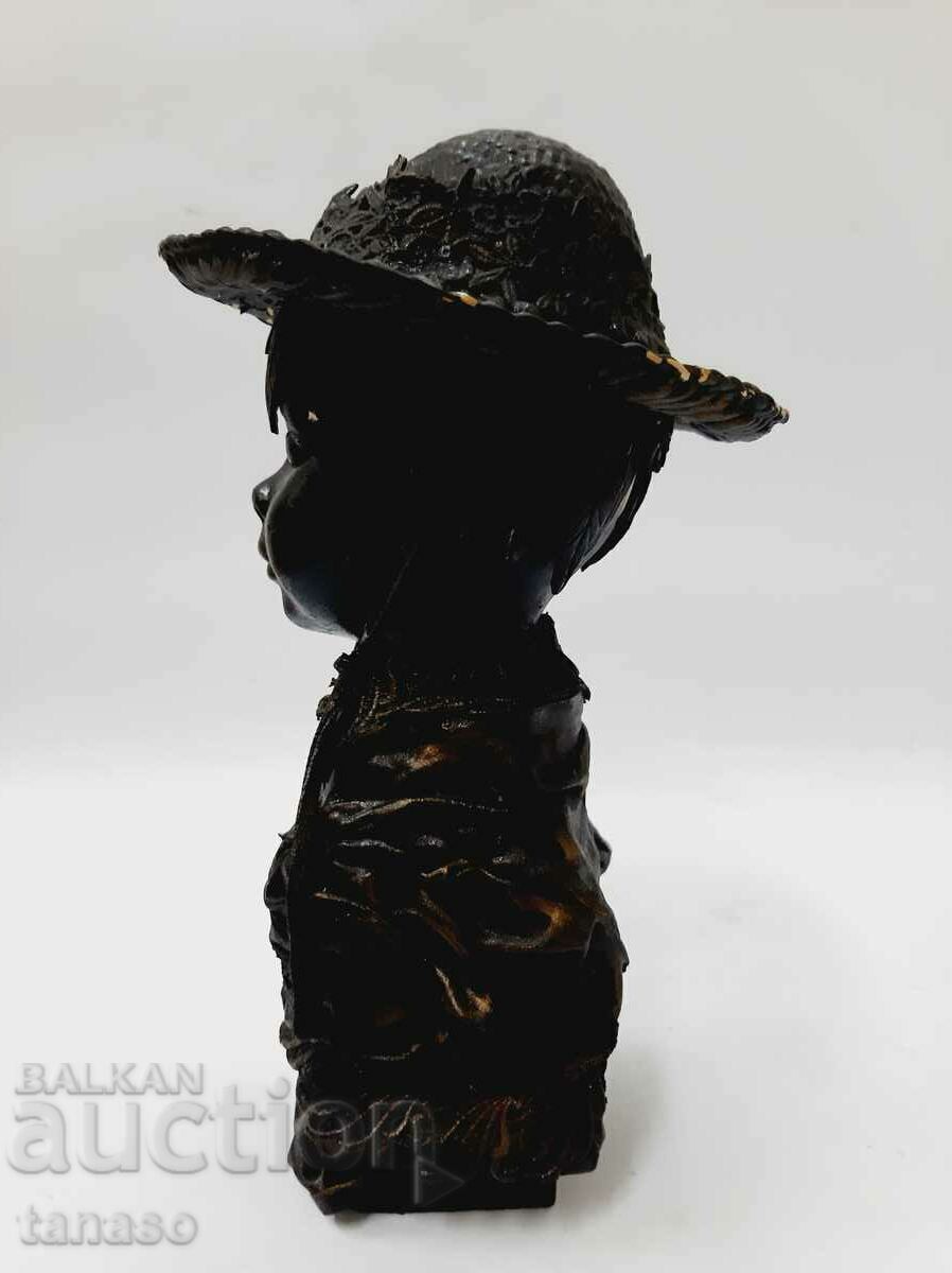 Delivery of Old Statuette, Black Child(4.4)