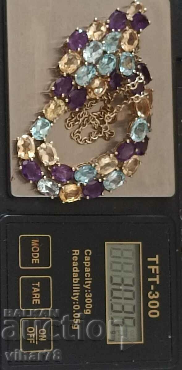 Delivery of A very beautiful necklace made of 9 carat gold and silver Delivery of A very beautiful necklace made of 9 carat gold and silver