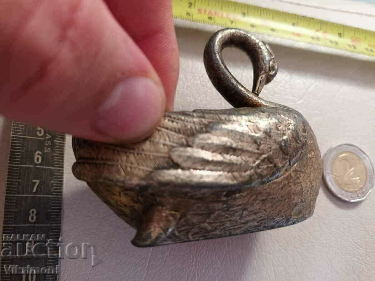 Figurină, lebădă, zamac, bronz vechi, Art Deco, pentru ace de cusut - 7 Figurină, lebădă, zamac, bronz vechi, Art Deco, pentru ace de cusut - 7